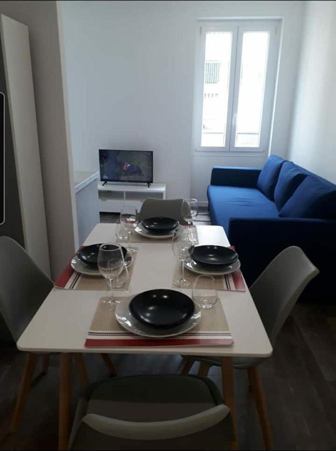 Air-Conditioned And Free Wifi Apartment Next To Promenade Des Anglais Nizza Esterno foto